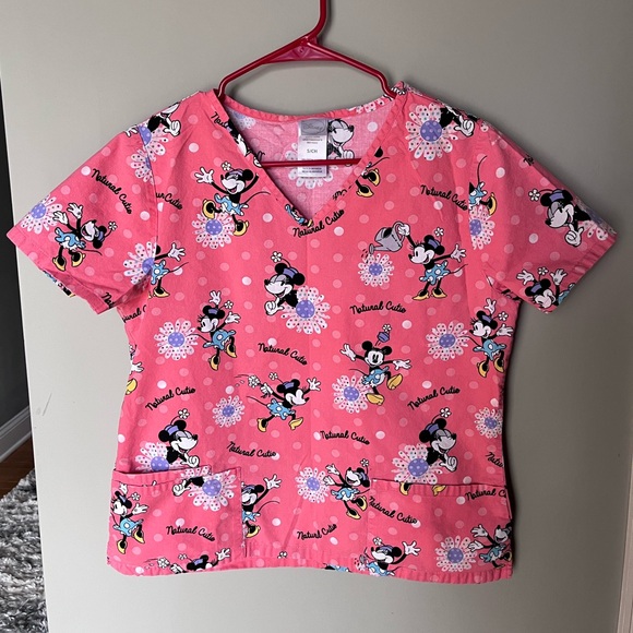💗Scrub Top💗 - Picture 1 of 6